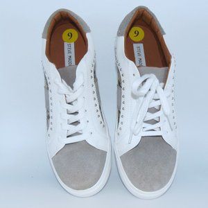 NWOT  Fashion Leather Reptile Studs Sneaker